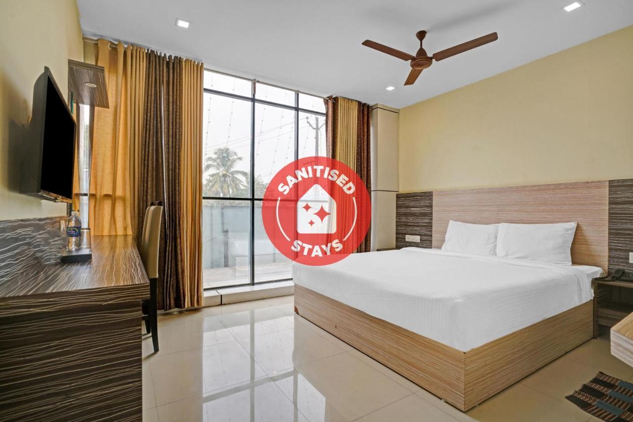 Capital O 87015 Hotel Al Salama Kochi Exterior foto