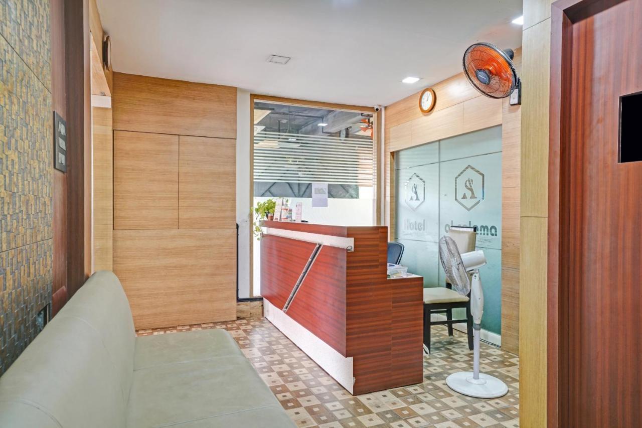 Capital O 87015 Hotel Al Salama Kochi Exterior foto