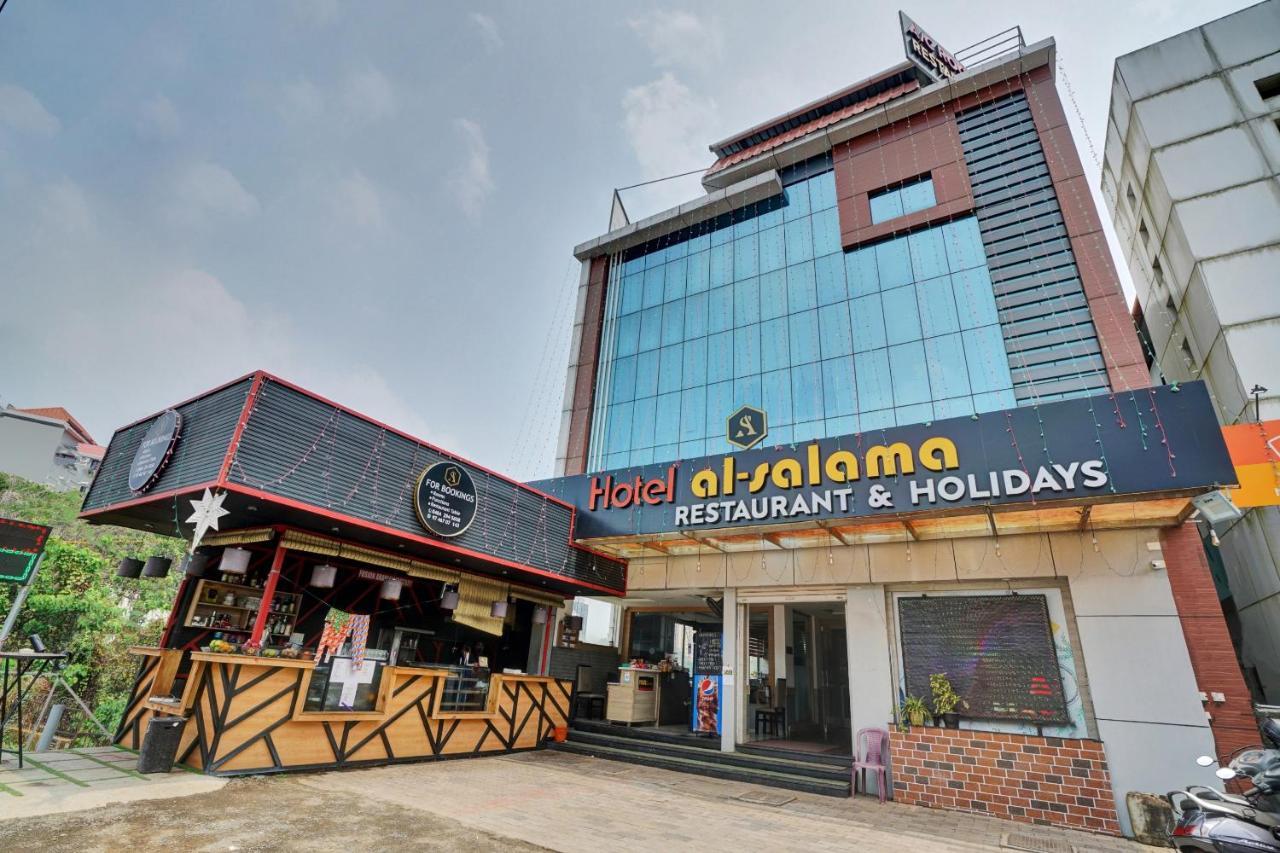 Capital O 87015 Hotel Al Salama Kochi Exterior foto
